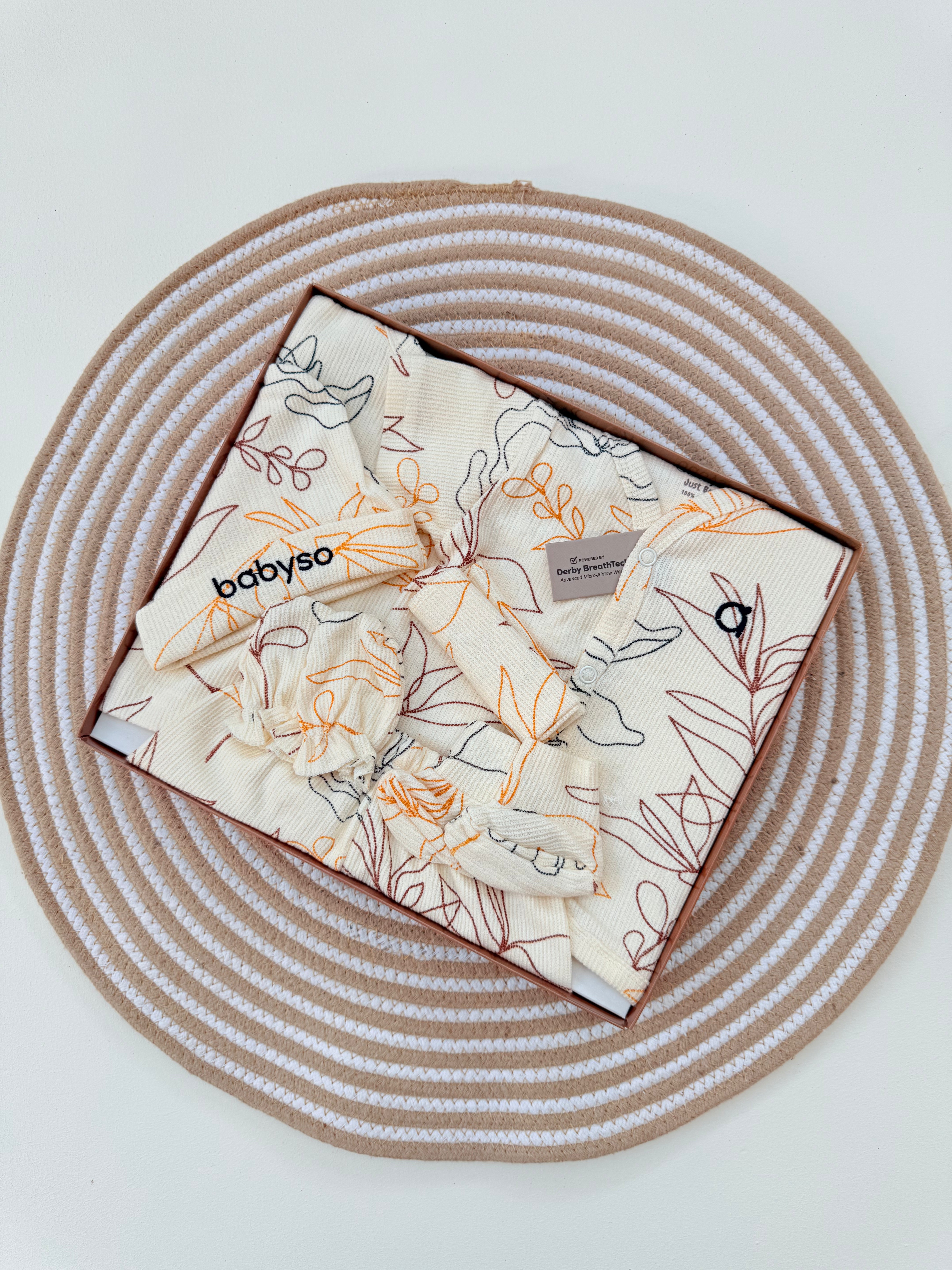 Premium 7 Piece Newborn Gift Set 100% Cotton