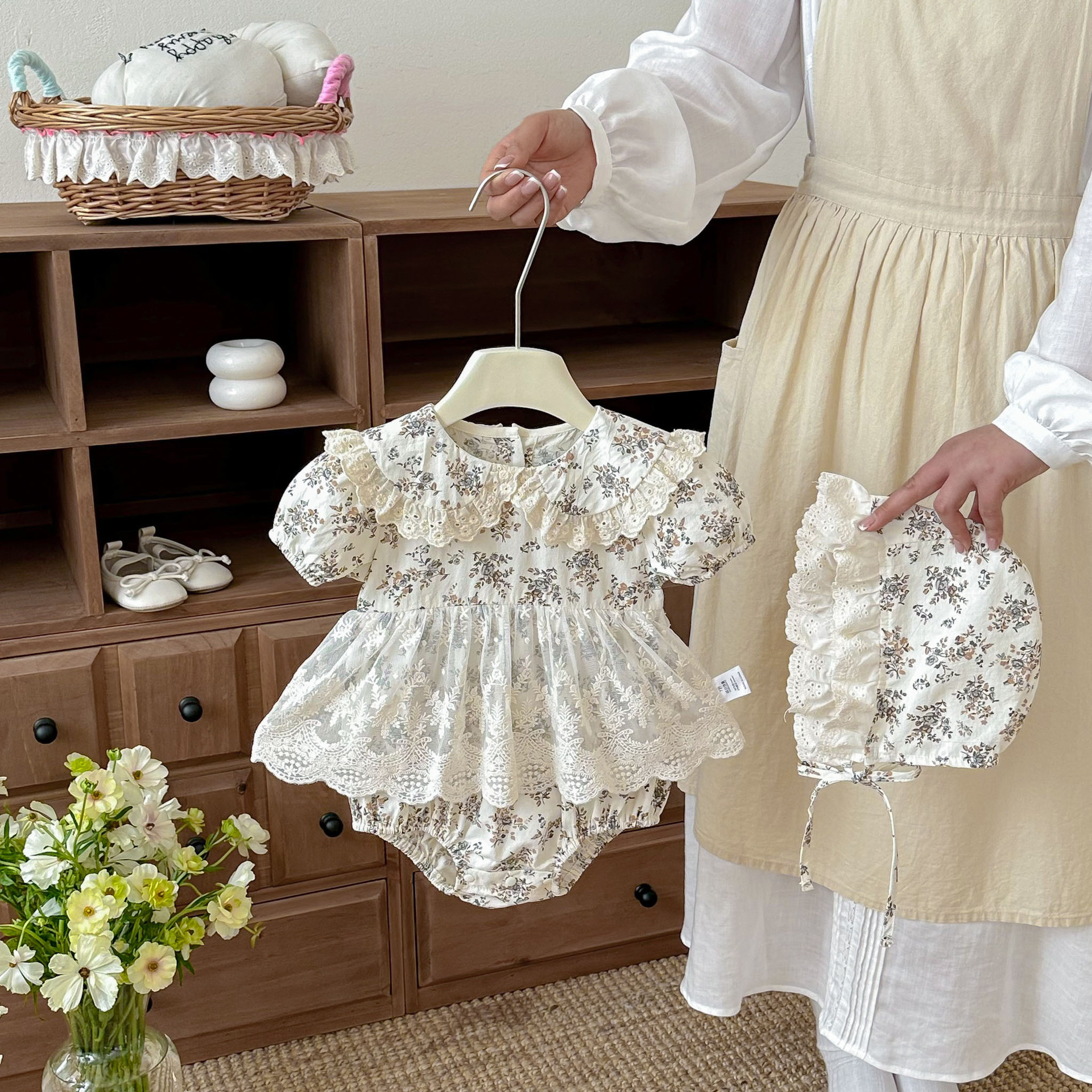 Vintage Floral Lace Baby Romper with Bonnet