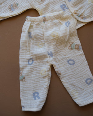 Pale blue baby clothing set with bear and letter prints