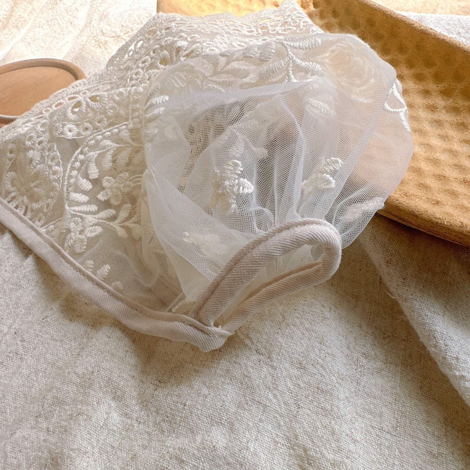 Newborn Baby Girl Lace Bonnet Set