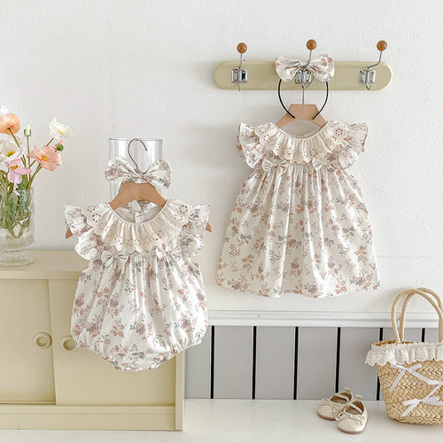 Vintage Blossom Lace Sister