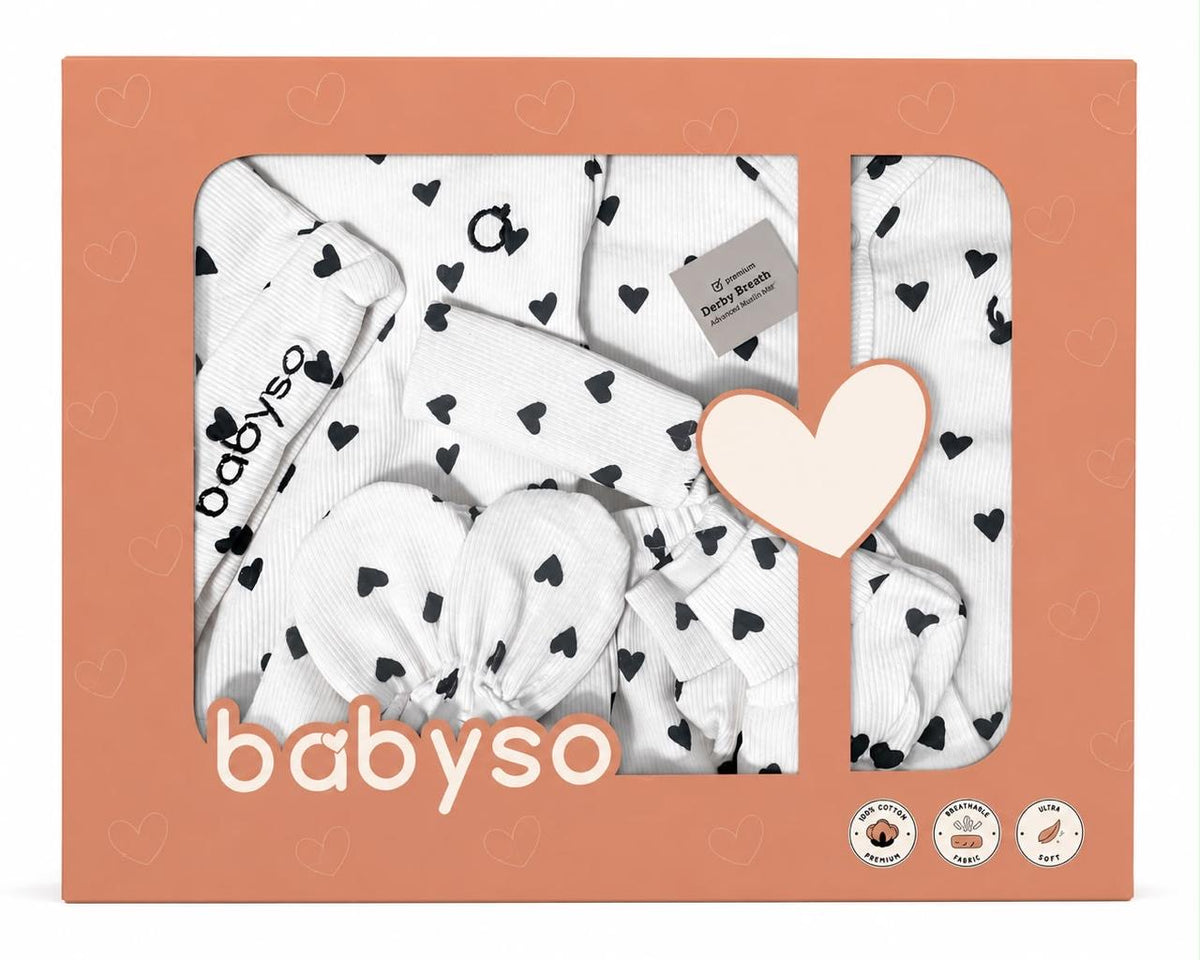 Babyso Classic Black Hearts 7-Piece Newborn Gift Set