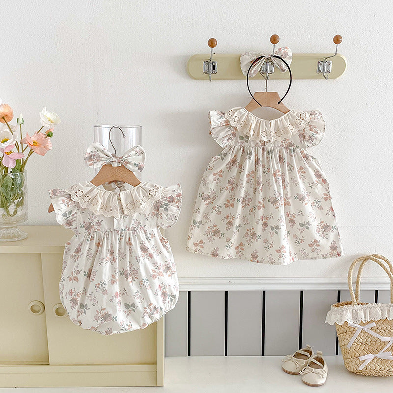 Vintage Blossom Lace Sister