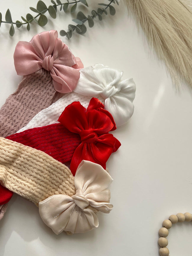 Reihi Bow Socks Hover Image