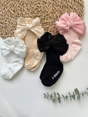 Beautiful Bow Decor Baby Socks