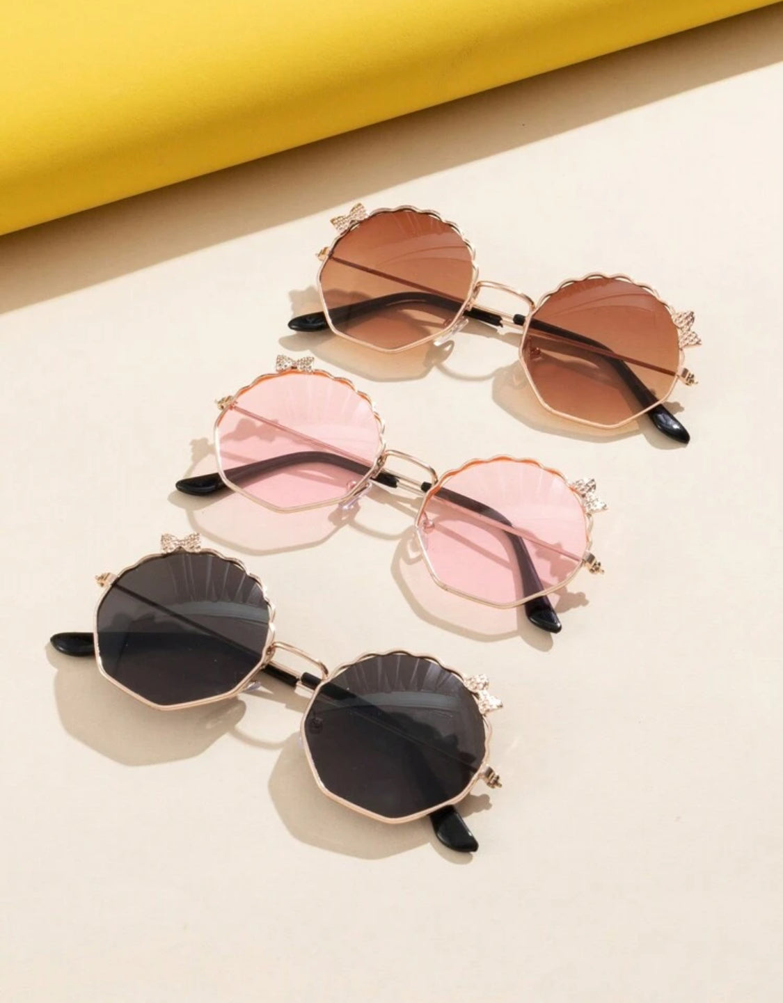 Bow sunglasses