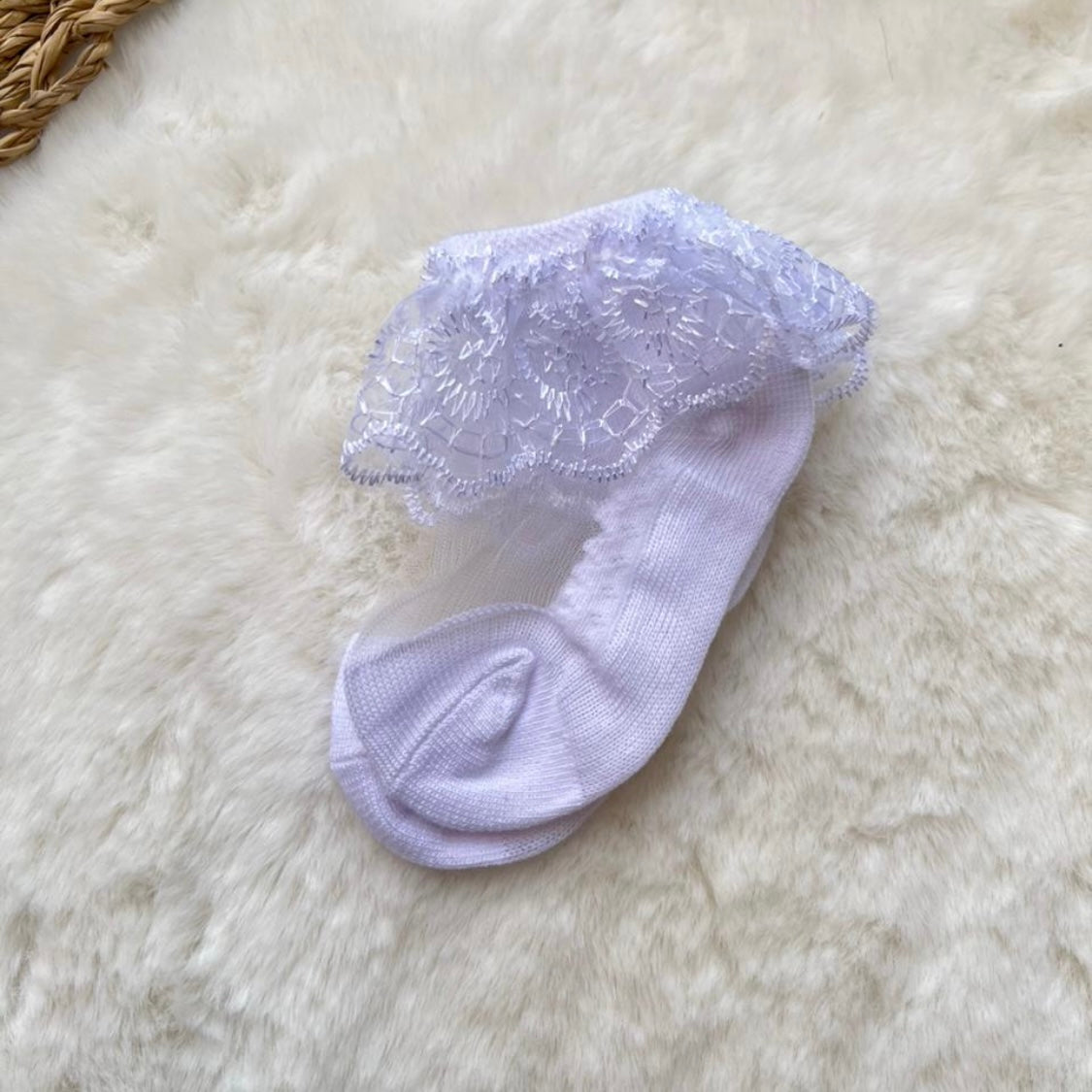 Scallop Trim Decor Socks