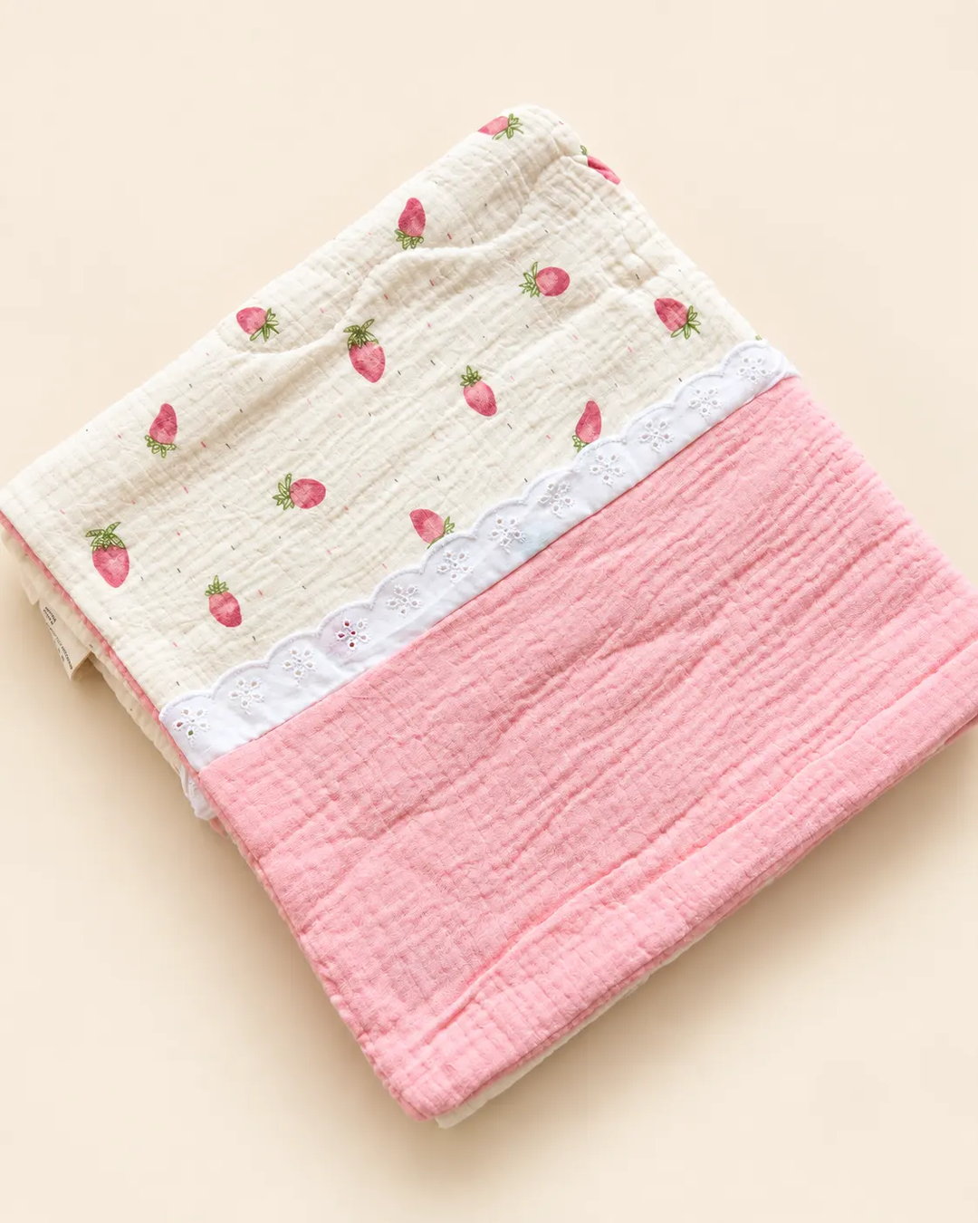 Decorative baby blanket with assorted prints and scalloped trim