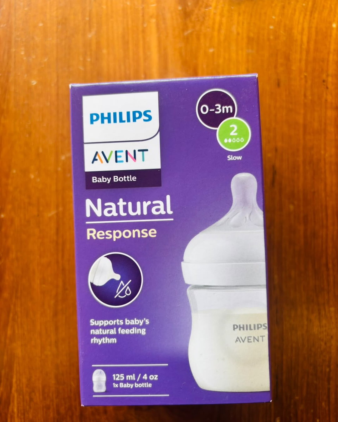 Philips Avent Natural Response 125 ml baby bottle with slow-flow teat