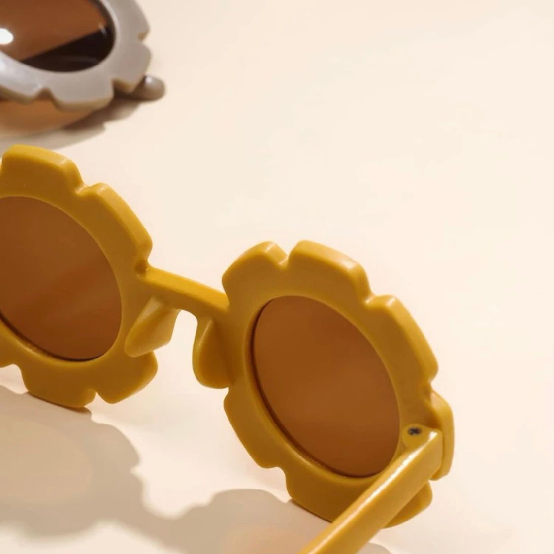 Flower Shaped Baby Sunglass
