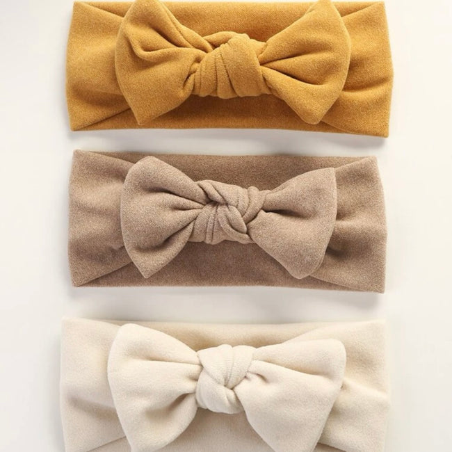 Velvet Style Bow Decor Baby Headband Hover Image